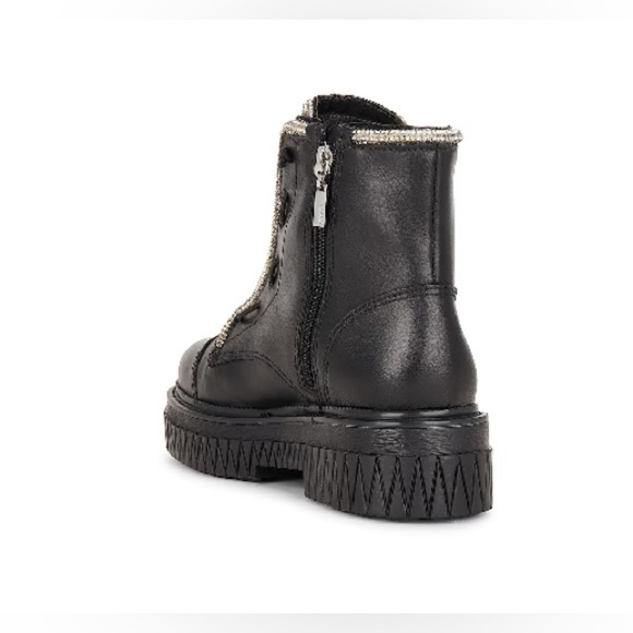 Amirah Bootie
Schutz - Picture 3 of 11